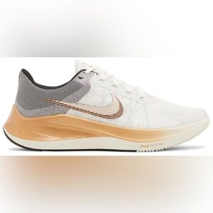 Woman’s Nike Zoom Winflo 8 Premium
